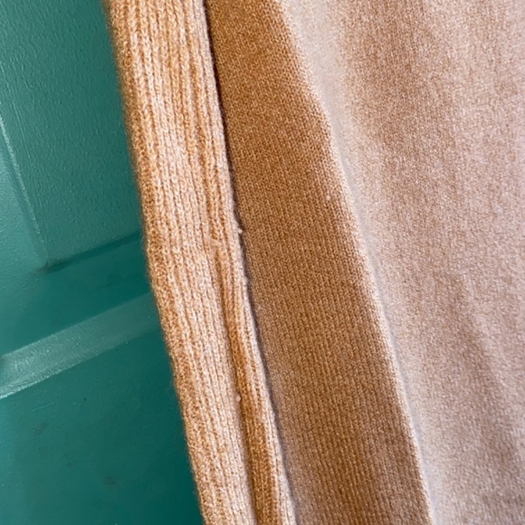 Loft size small lightweight sweater excellent condition - Picture 5 of 5